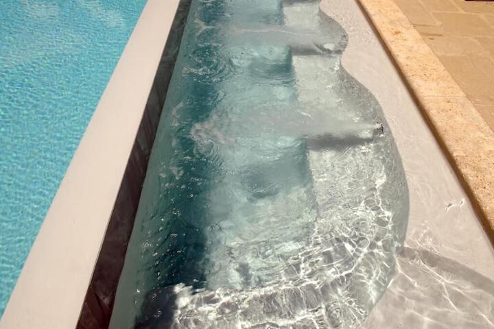 Hotel Pool