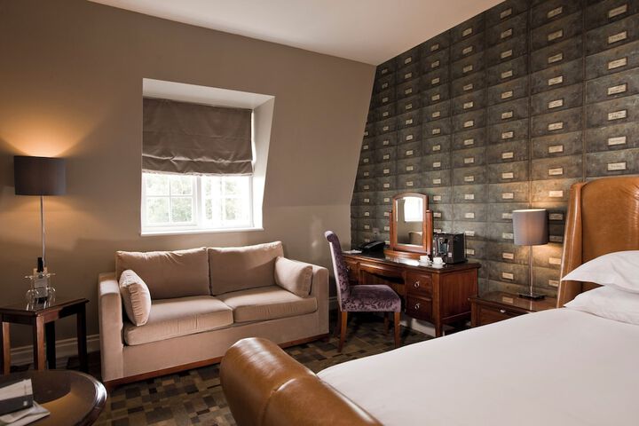 Room 14 of 70
