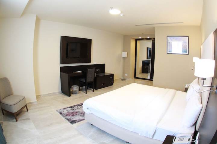 Room 17 of 79