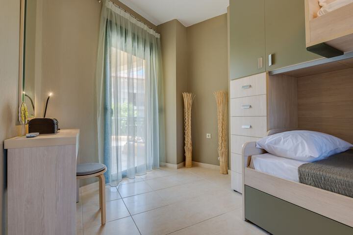 Room 12 of 61