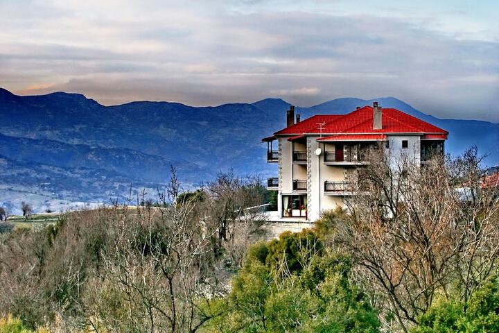 Aiora Luxury Suites