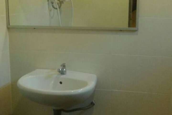 Room 42 of 64