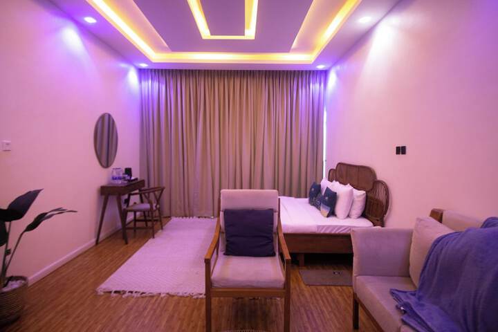 Room 9 of 23