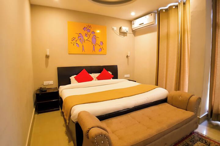 Room 29 of 81