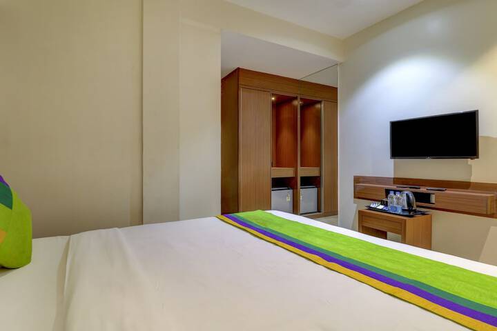 Room 17 of 40