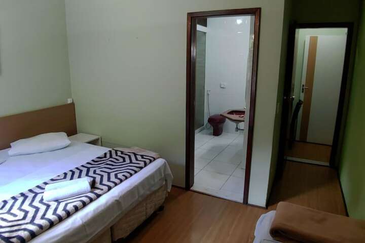 Room 7 of 26