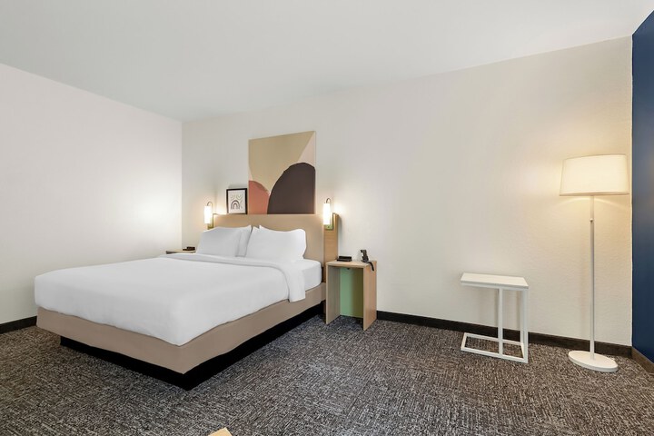 Room 11 of 46