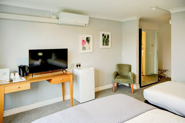 Room 36 of 60