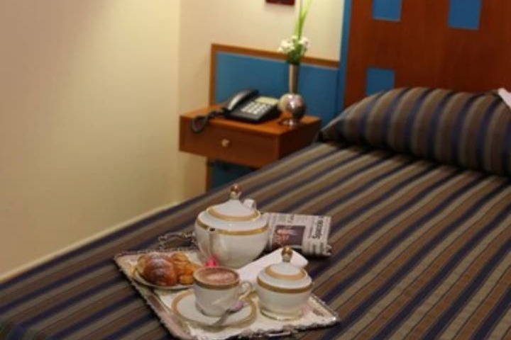 Room 3 of 39