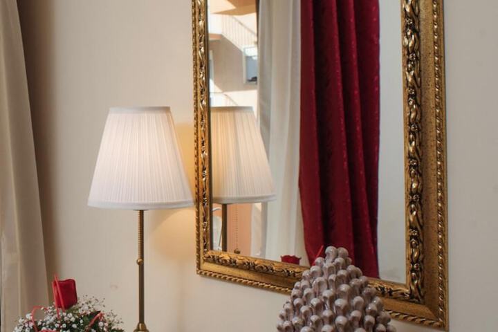 Room 27 of 58