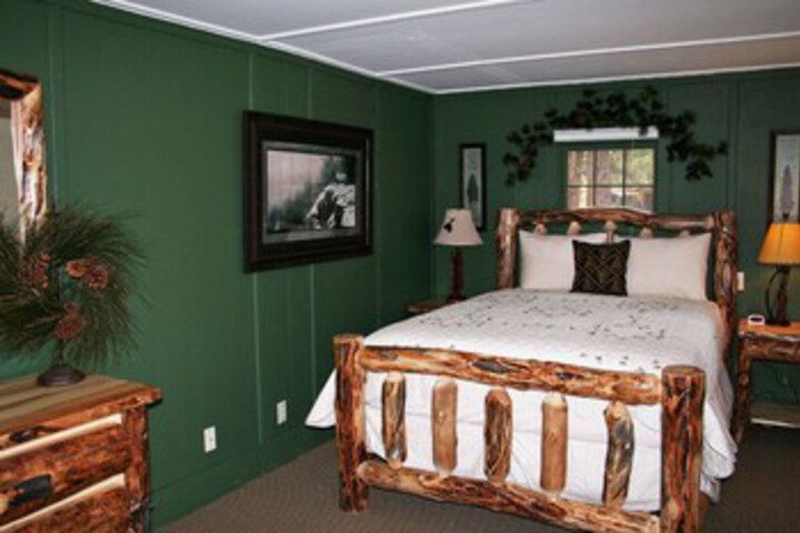 Room 9 of 10