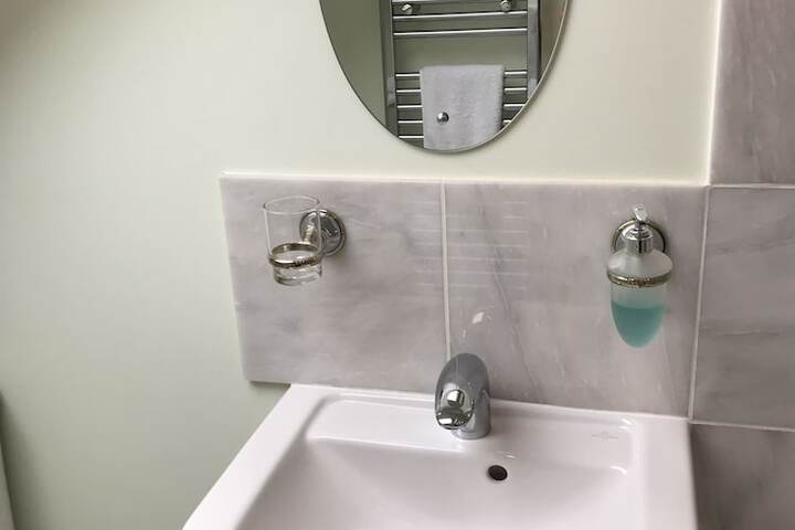 Room 89 of 114