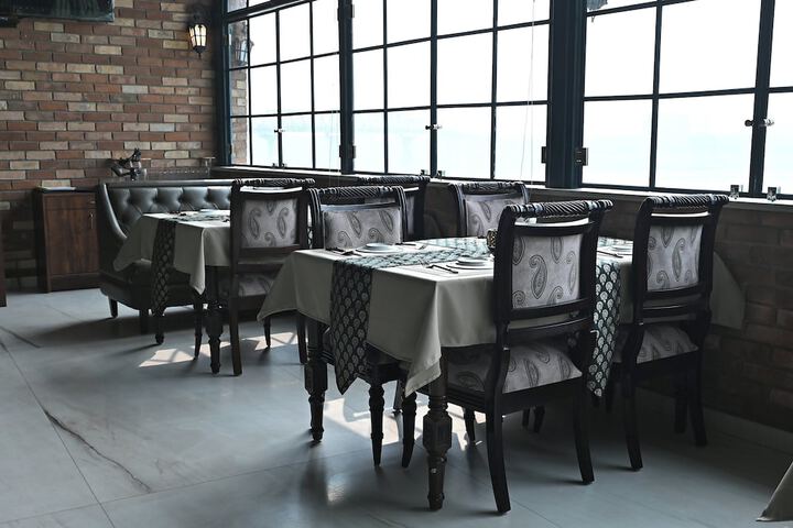 Dining 102 of 161