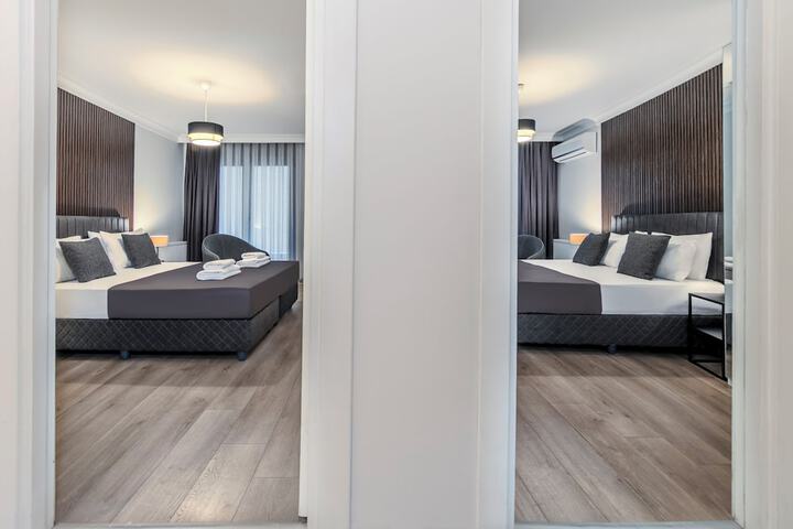 Room 52 of 125