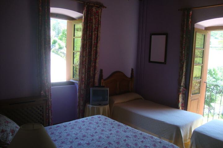 Room 8 of 53
