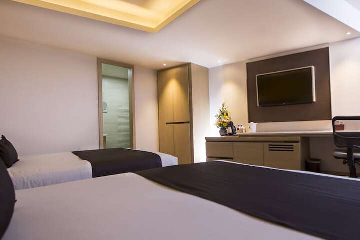 Room 17 of 69