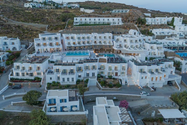 Hotel 134 of 144