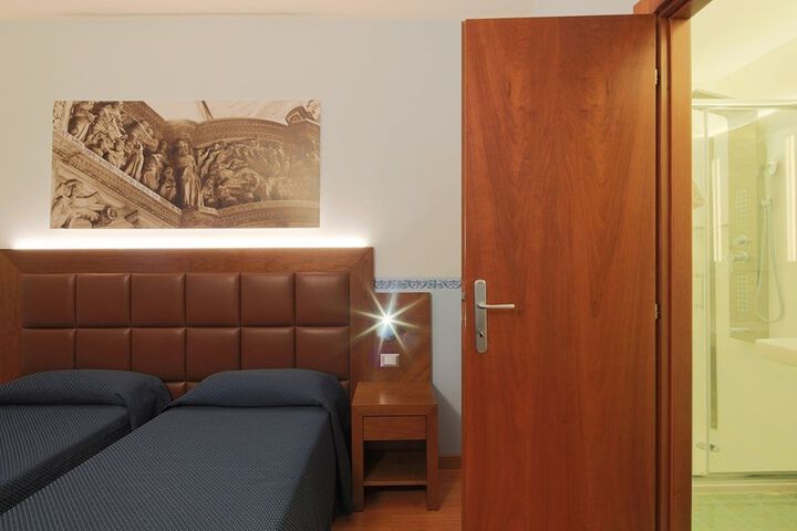 Room 9 of 67