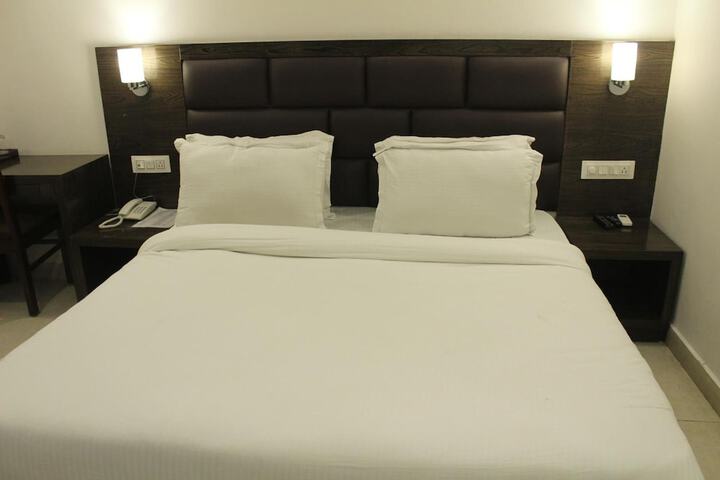 Room 15 of 43