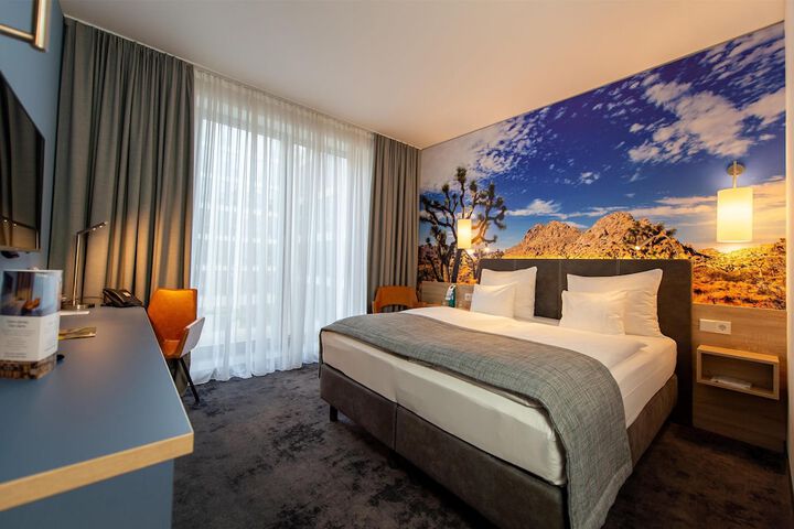 Room 27 of 55