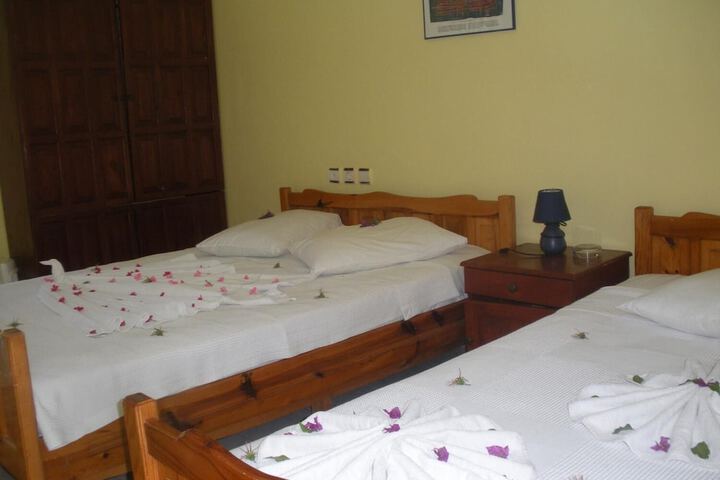 Room 13 of 71