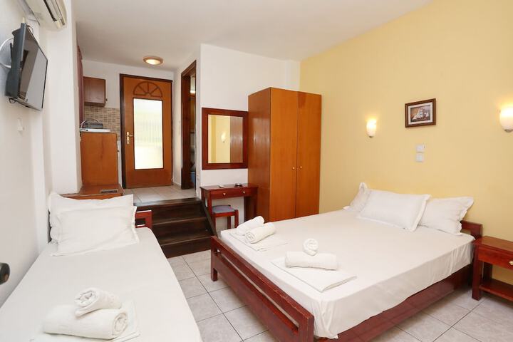 Room 20 of 80