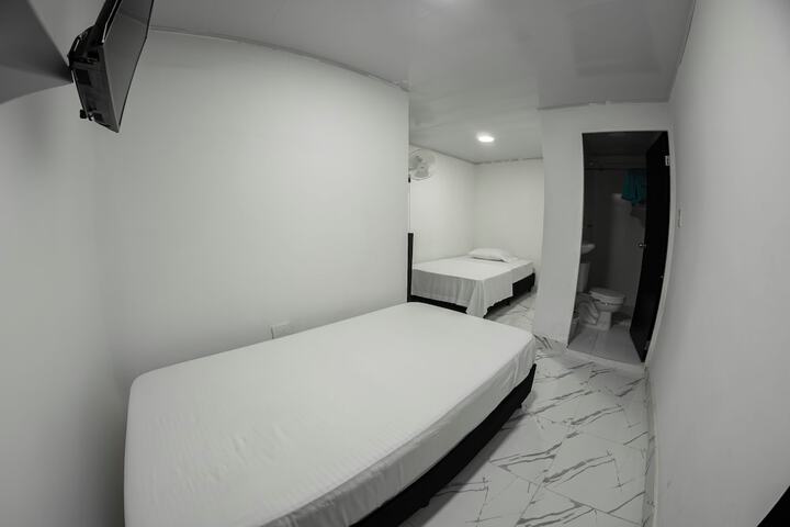 Room 11 of 38