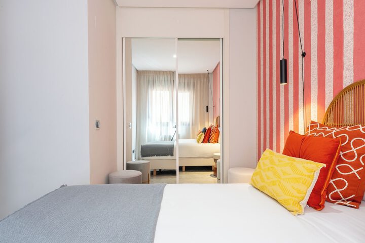Room 16 of 62