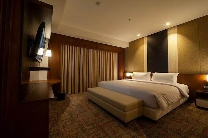 Room 4 of 54