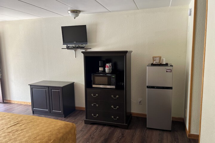 Room 81 of 180