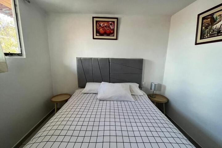 Room 5 of 17