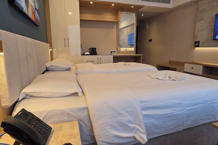 Room 31 of 87