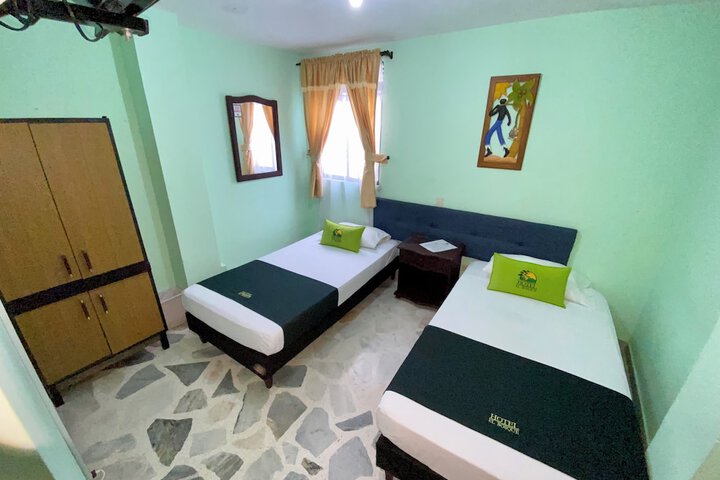 Room 32 of 54