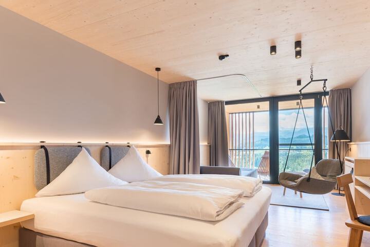 Room 46 of 75