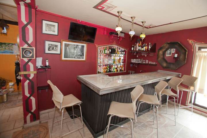 Lounge 58 of 87
