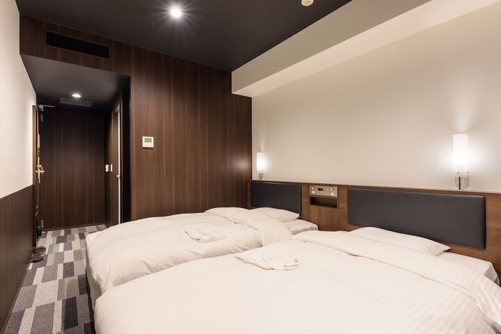 Room 17 of 41