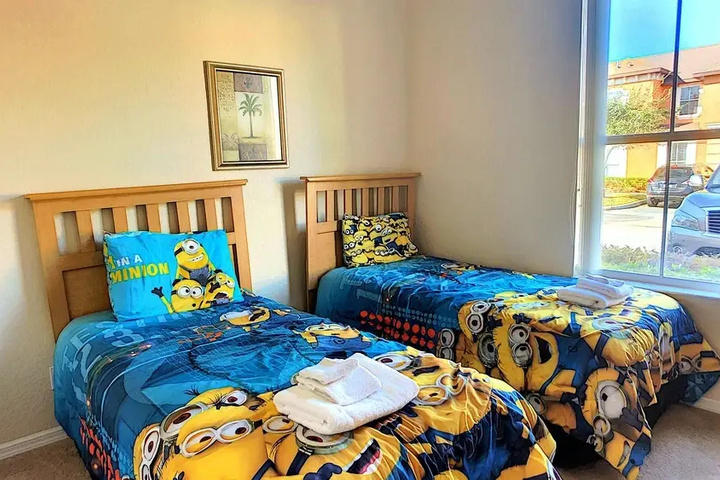 Room 7 of 19