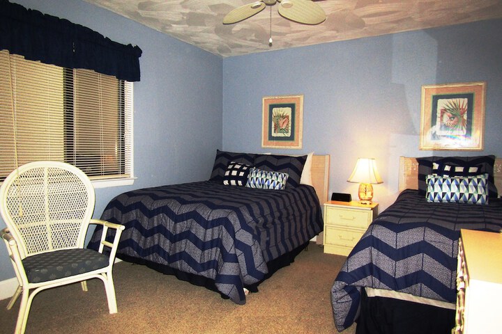 Room 5 of 31