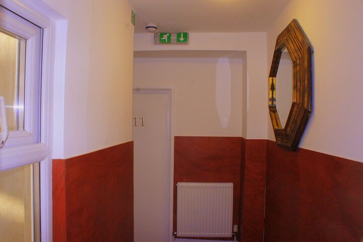 Entrance & Lobby