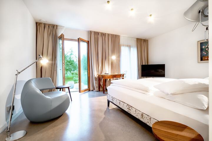 Room 9 of 50
