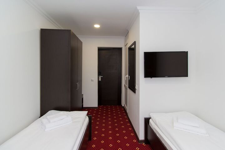 Room 7 of 31