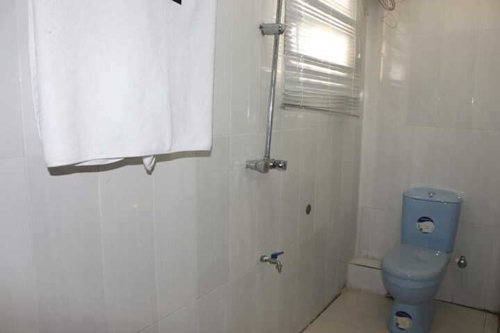 Room 12 of 18