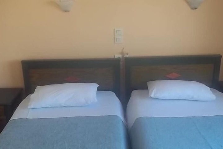 Room 8 of 44