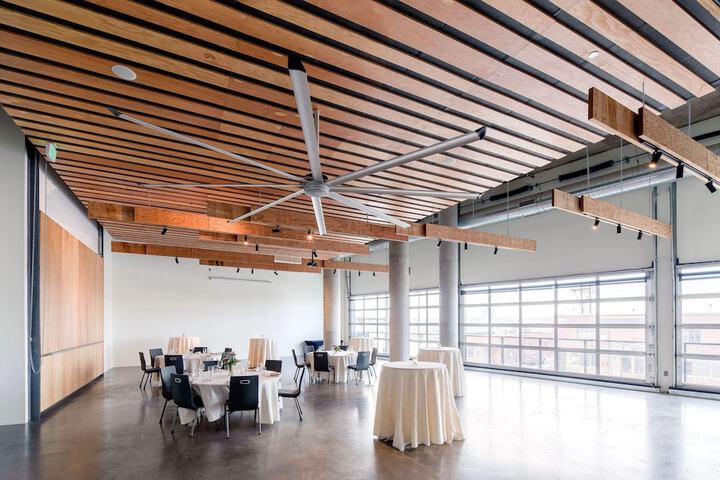 Ballroom/Hall 114 of 136