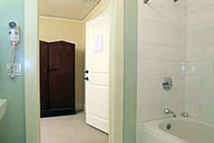 Room 181 of 252