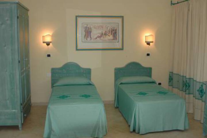 Room 3 of 5