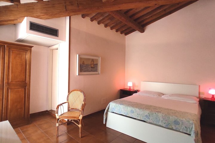 Room 20 of 52