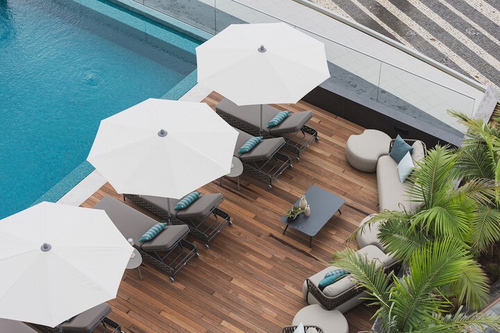 Pools & Facilities