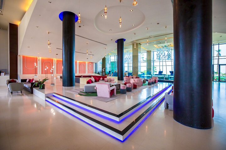 Guest Lobby