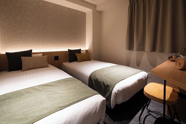 Room 3 of 13